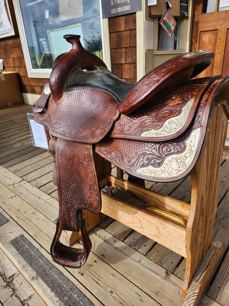 16" Champion Turf Show Saddle