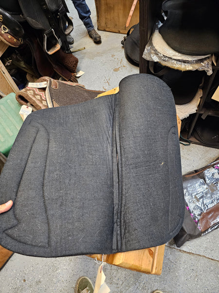 DP Saddlery felt pad