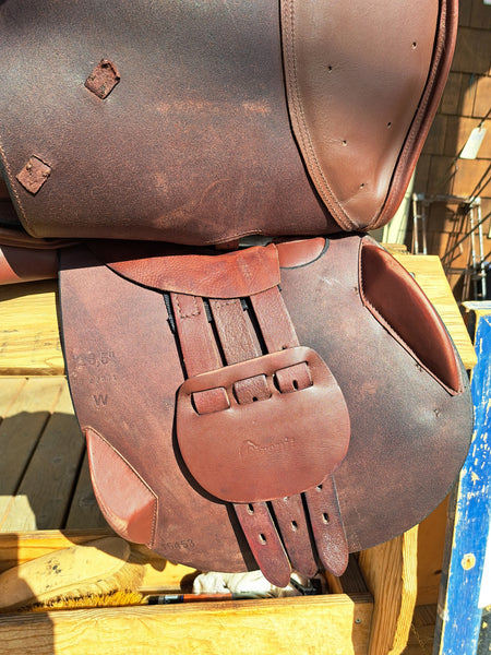 16.5" Dover Circuit Jump Saddle