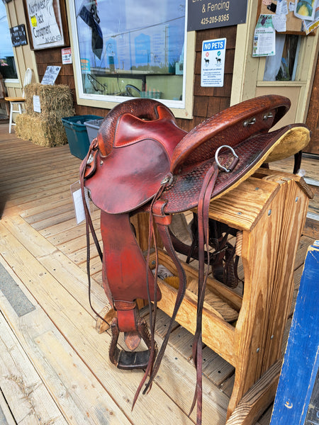 16" Crates Arabian Endurance Saddle