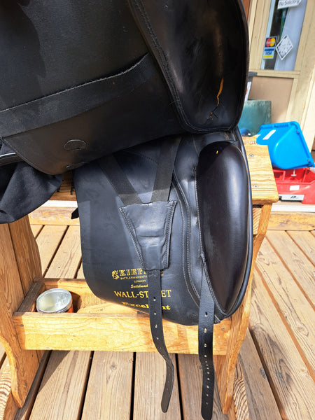 17.5" Kieffer Wall-Street Dressage Saddle