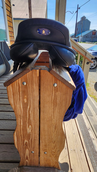 17" Hastilow & Sons Warwick Jump Saddle