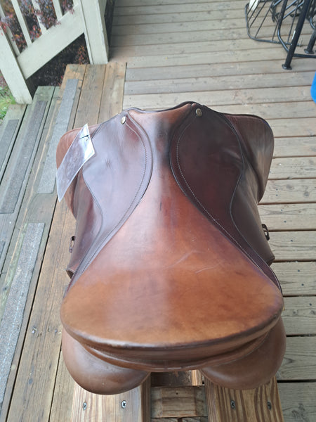 17" Bates Caprilli Close Contact Saddle