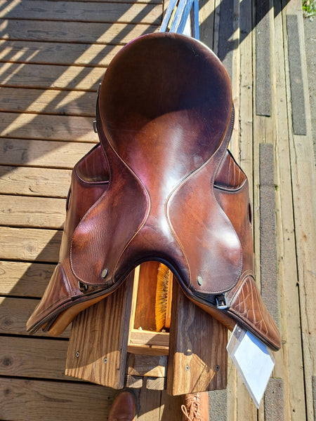 16.5" Crosby Olympia All Purpose English Saddle