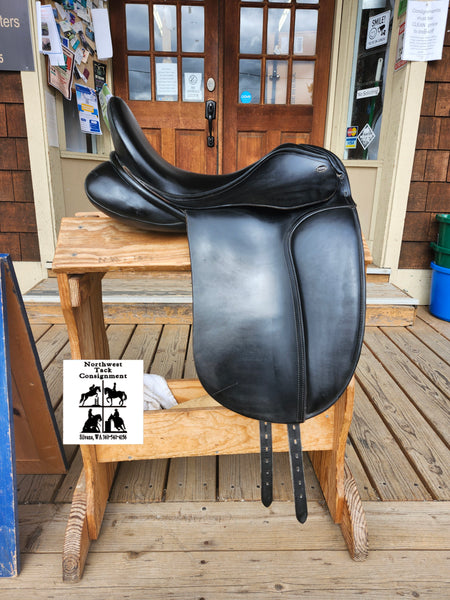 17.5" Fryso Legacy Dressage Saddle