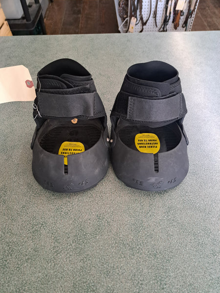 Size 4.5 Easyboot Pair *NEW*