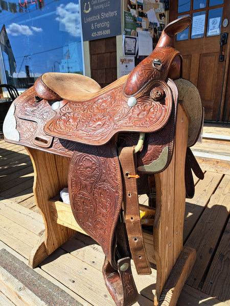 15" Hereford Textan Western Equitation