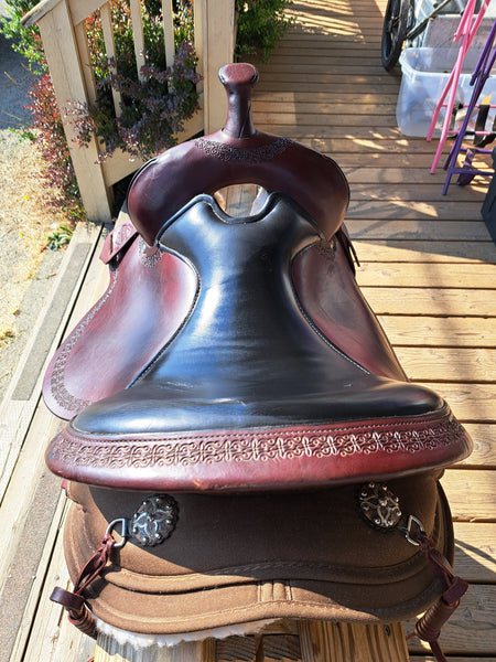 16" Circle Y High Horse Daisetta Trail Saddle