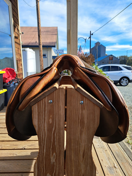 17.5" Cliff Barnsdy Schockemolhe Jump saddle
