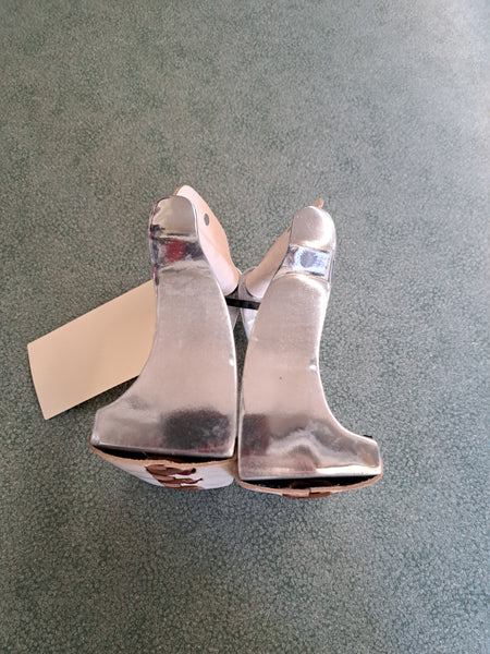 Off Set Western Stirrups