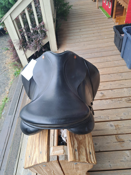 17.5" Kent & Masters MDR Standard Wither Dressage Saddle