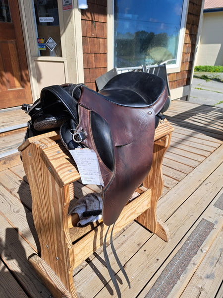 Piccolo (18") Ghost Roma Saddle