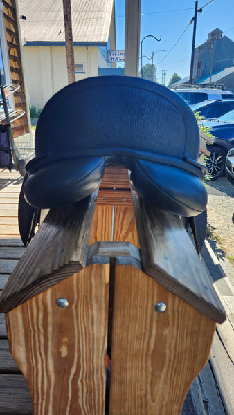 17.5" Isabell Bates Dressage
