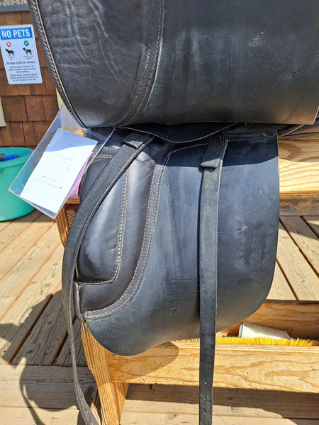 17" County Dressage Saddle