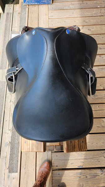 18.5" Frank Baines Matrix Dressage Saddle
