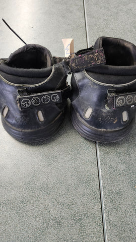 Size 3 Easyboot Trasitional hoof Boot