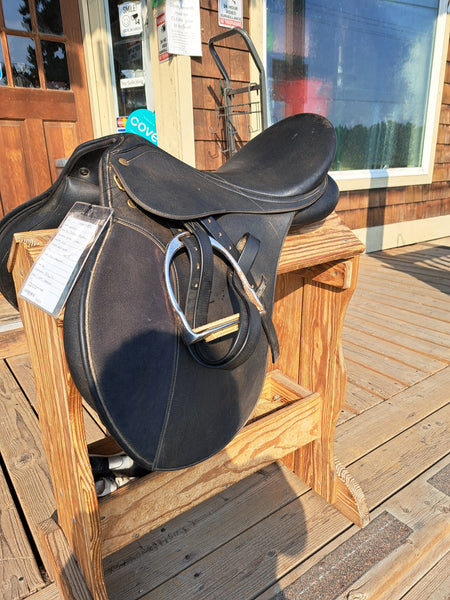 17.5" Wintec All Purpose English Saddle