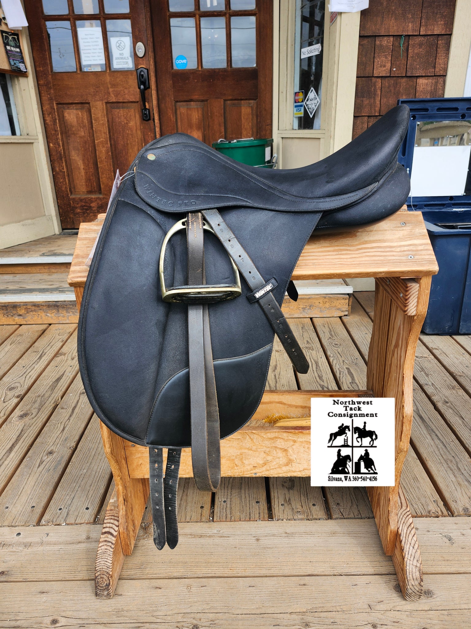 ON TRIAL 17.5" Wintec Pro Dressge Saddle