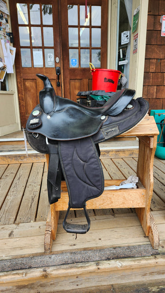 ON TRIAL 15.5" Big Horn Synthetic Arabian Saddle