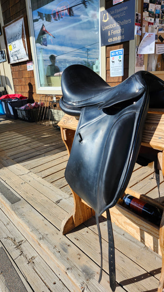 17.5" Greg Allan Custom Dressage Saddle