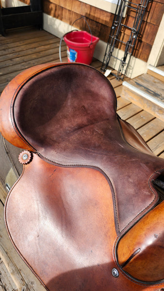16" Fabtron Arabian Saddle