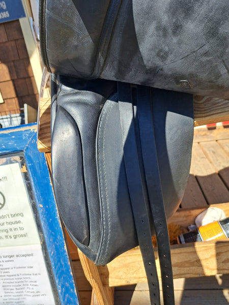 16" Tudor Saddlery Dressage Saddle
