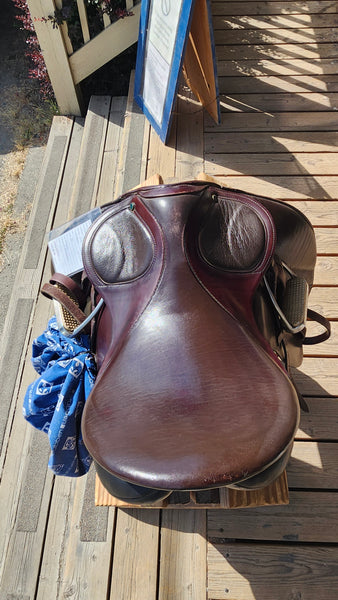 17.5" Stubben Scandica D.L. Dressage