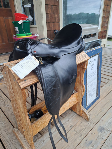 17.5" Albion Style Dressage Saddle