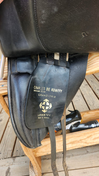 17.5" Courbette Charles De Kunffy Dressage Saddle