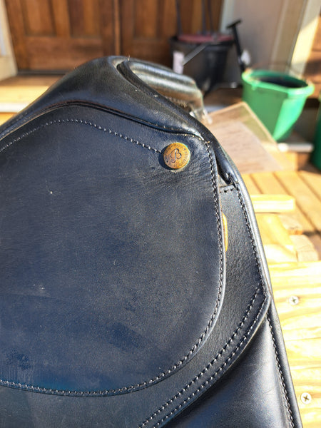 17.5" Bates Caprilli Dressage Saddle