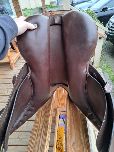 *ON TRIAL* 17" Arabian Saddle Company Elan Close Contact Jump Saddle