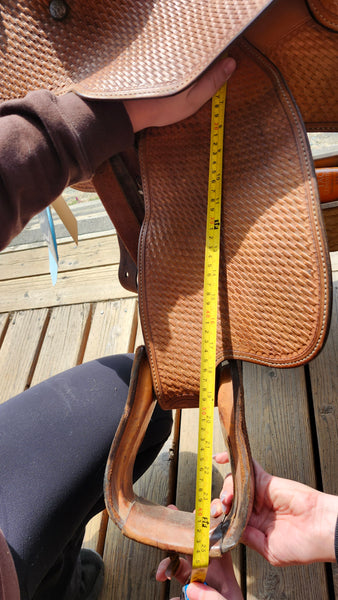 15" Blue Ribbon Work Saddle