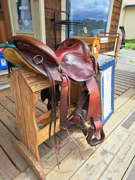 16" Crates Arabian Endurance Saddle