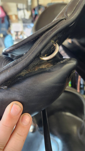 17.5" L'Apogee 2DL Dressage Saddle