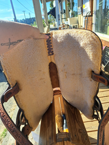 ON TRIAL 15" Big Horn Barrel Saddle