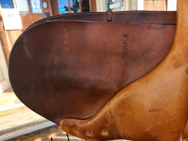 16.5" Crosby The Hampton Classic Close Contact English Saddle