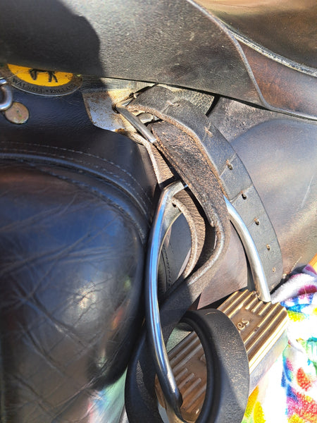 17" Black Country Dressage Saddle