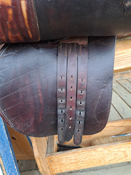 17.5" Dominus Close Contact Saddle