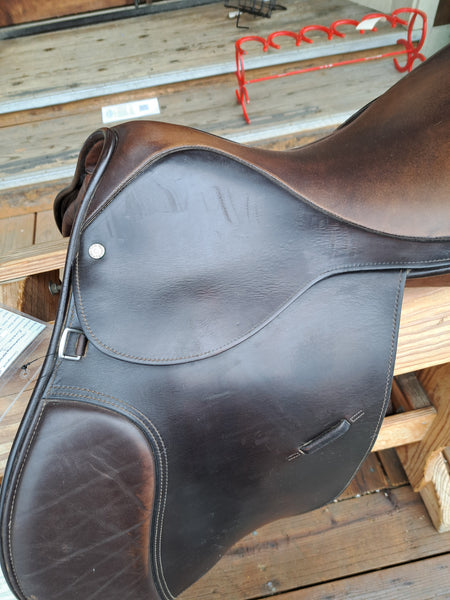 18" Thoroughbred Event English Saddle