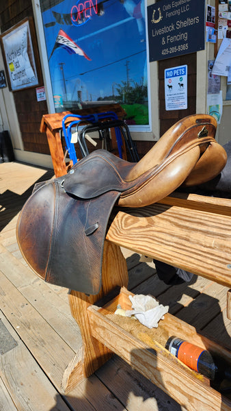 16.5" Pessoa Rodrigo Jumping Saddle