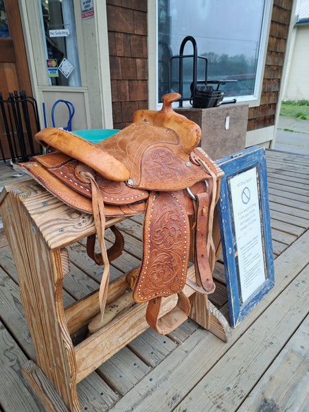 12" Westen Saddle