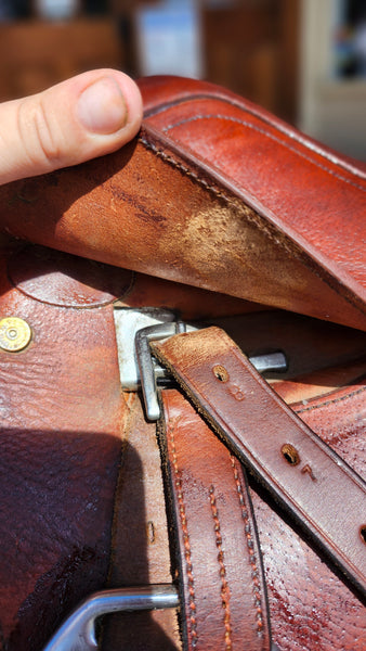 16.5" Pessoa Art Close Contact Saddle