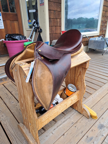 17.5" Collegiate Ruiz Diaz All Purpose English Saddle