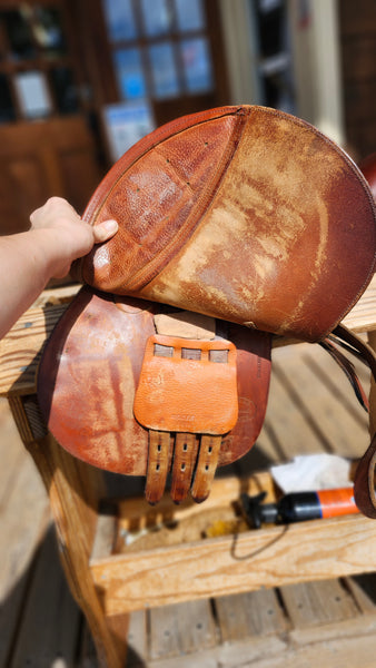 16.5" Pessoa Art Close Contact Saddle