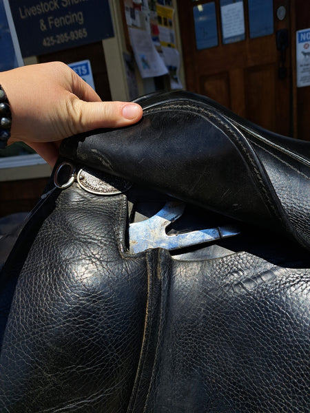 18.5" Schleese Infinity Dressage Saddle