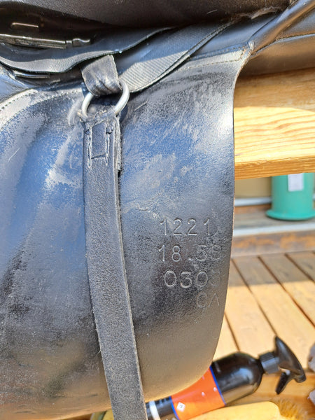 18.5" Custom Saddlery VLX Dressage Saddle