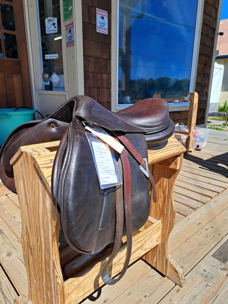 17.5" Voltaire Blue Infinite Jumping Saddle