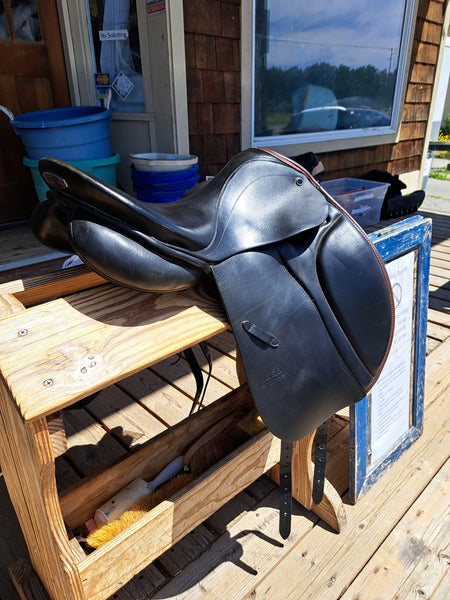 16.5" Stubben Juventus Dressage Saddle