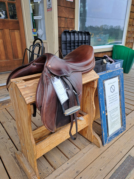 17" Prestige Versailles Jumping Saddle