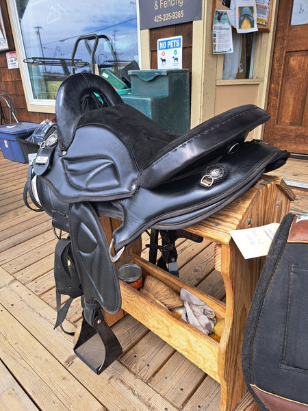 17" Friesian Marketplace Endurance Saddle